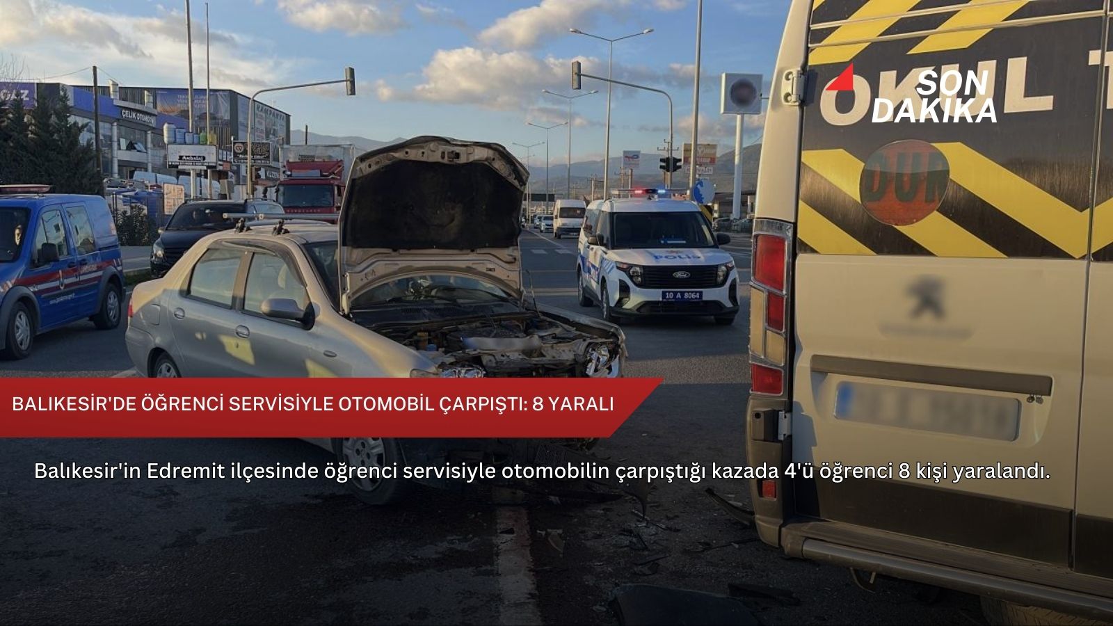 Balıkesir'de öğrenci servisiyle otomobil çarpıştı: 8 yaralı