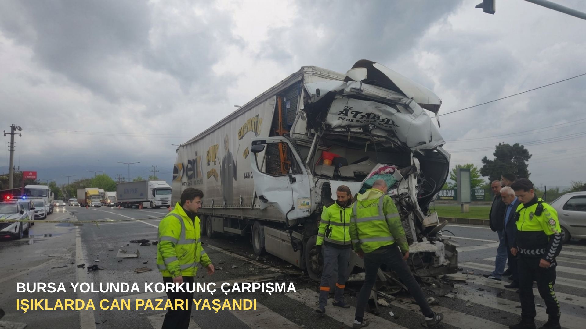Bursa yolunda korkunç çarpışma: Işıklarda can pazarı yaşandı