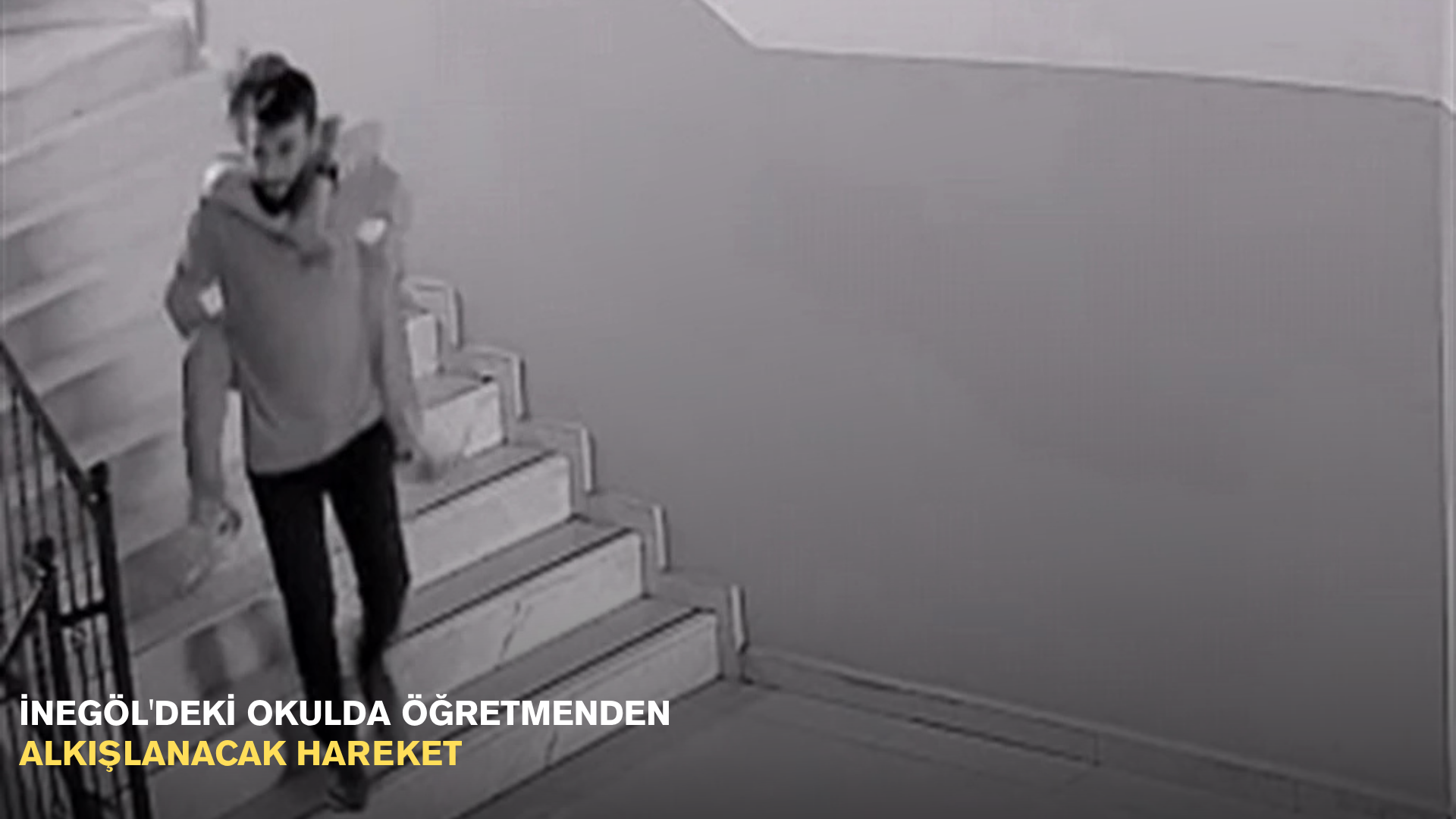 İnegöl'deki okulda öğretmenden alkışlanacak hareket