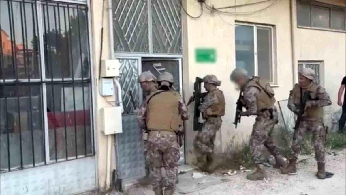 "Daltonlar" çetesine Bursa'da şafak baskını!