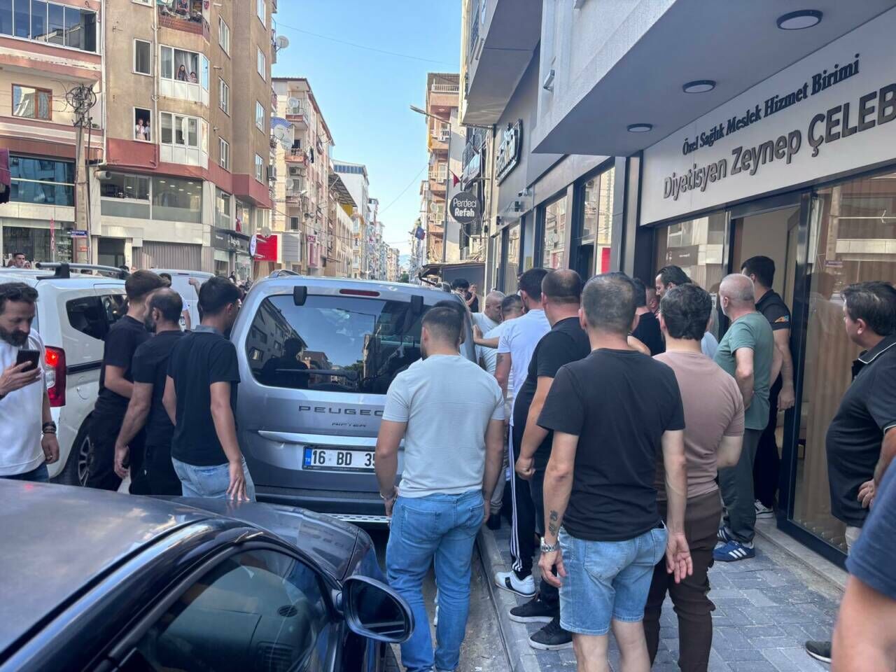 Bursada Sokak Ortasinda Dehset 005165B67C9D