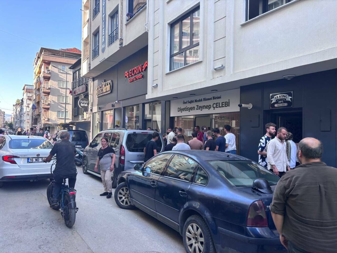 Bursada Sokak Ortasinda Dehset 8D2Ae386F685