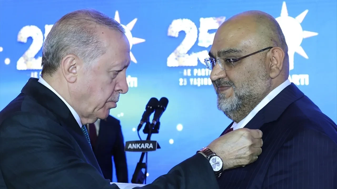 9147 Dun Iyi Partiden Istifa Etmisti Mehmet Mustafa Gurban Ak Partiye Katildi