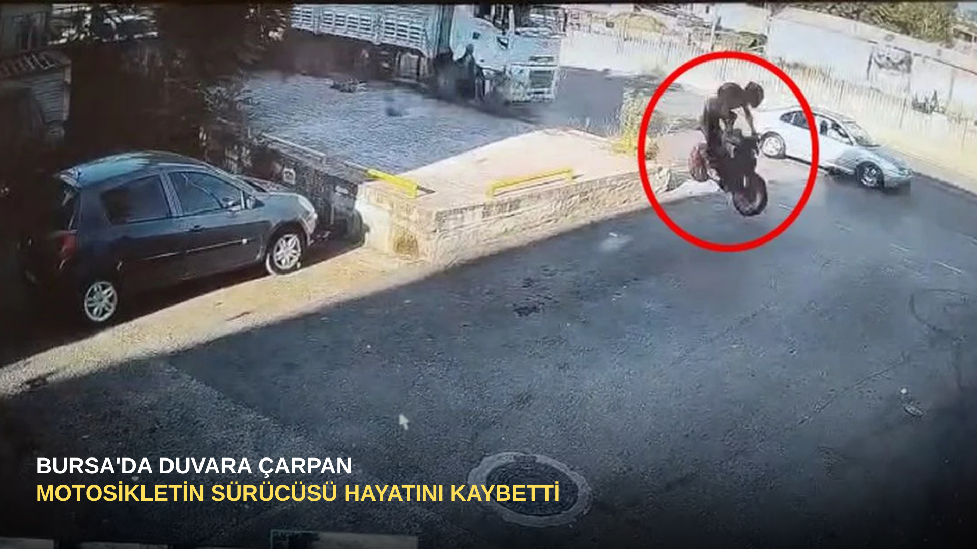Bursa'da Duvara Çarpan Motosikletin Sürücüsü Hayatını Kaybetti