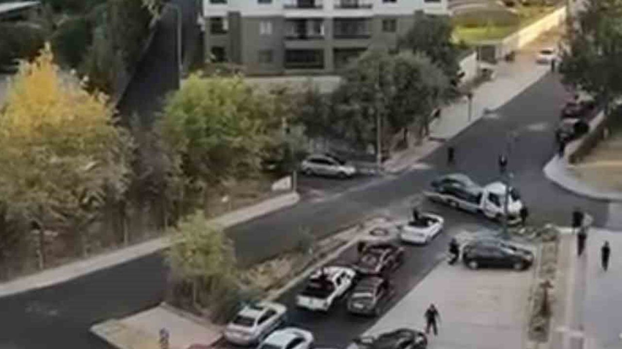 Bursa'da düğün konvoyu trafiği kitledi