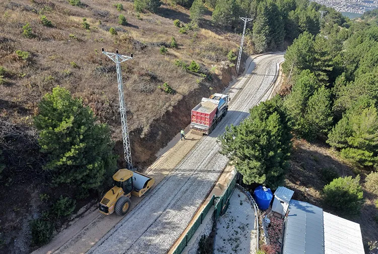 Osmangazinin 3 Mahallesinde Yollar Yenileniyor4