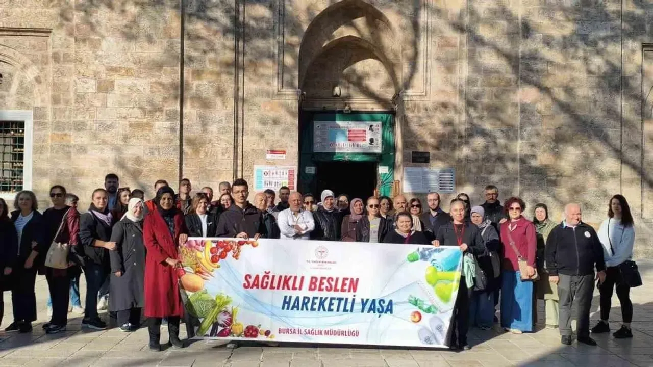 Bursa’da sağlıklı yaşam için dikkat çeken yürüyüş!