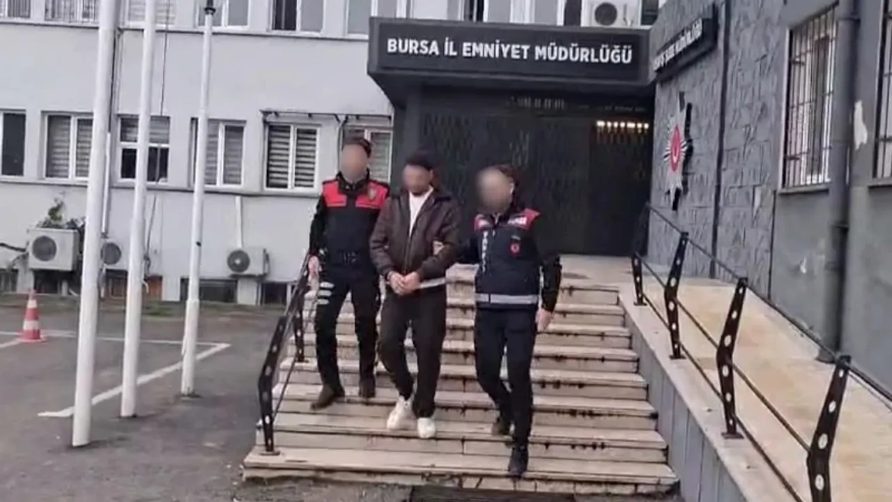 97Df2562 Guzellik Merkezinde Dolandiricilik Operasyonu 305 Senetli