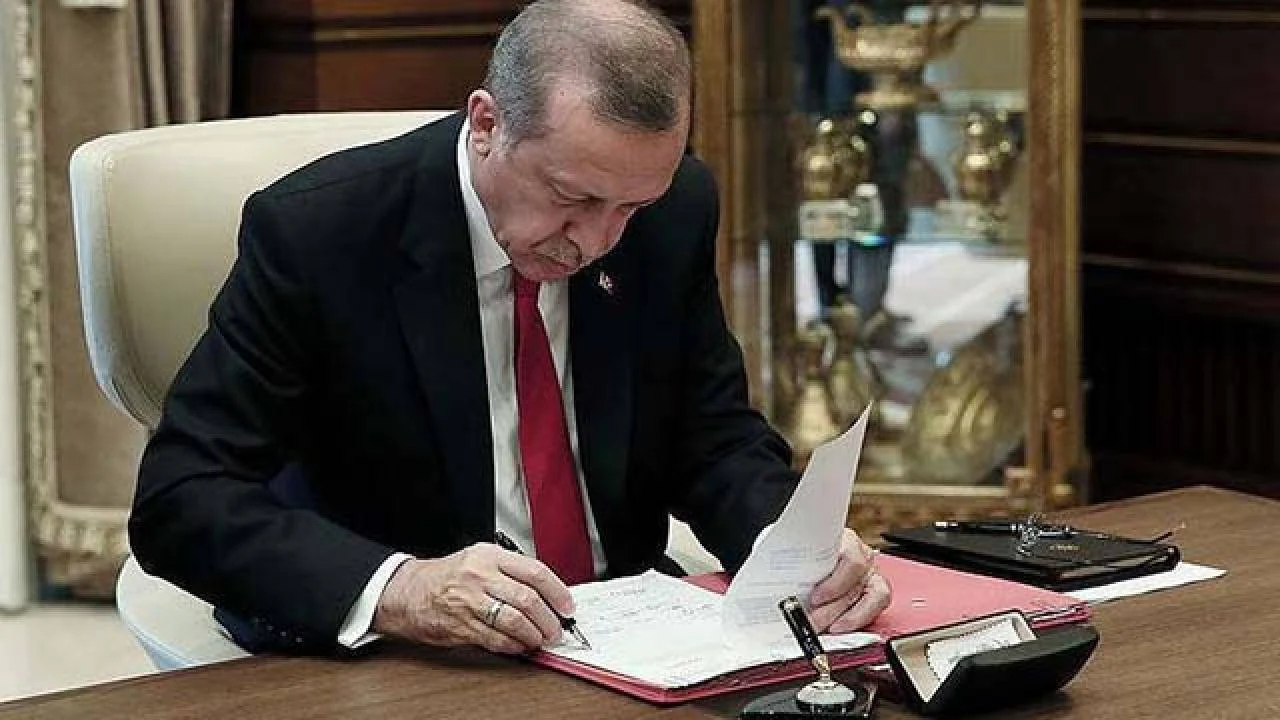 Cumhurbaşkanı Erdoğan imzaladı! Resmi Gazete’de çok sayıda atama