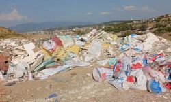 İzmir Karabağlar'da moloza izin yok!