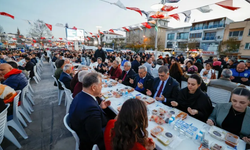 İzmir Büyükşehir'in iftar sofrası Urla'da kuruldu