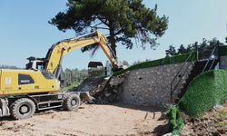 Osmangazi Belediyesi'nden kaçak yapı operasyonu