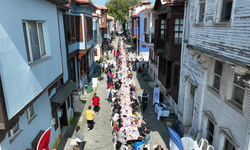Mudanya’da Anneler Günü: Sofrada sevgi, meydanda emek