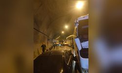 Antalya'da 8 araç birbirine girdi