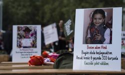 AK Parti'den Gazzeli çocuklar için 'Boş Sıralar' etkinliği