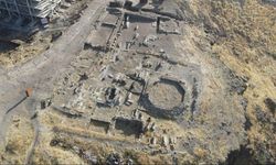 Ani'deki kazılarda Selçuklu dönemine ait kümbet bulundu