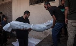 Katil İsrail'in Gazze Şeridi'ne düzenlediği saldırılarda 24 kişi hayatını kaybetti