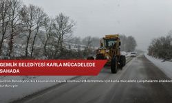 Gemlik Belediyesi karla mücadelede sahada