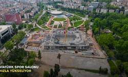 Atatürk Spor Salonu yükseliyor