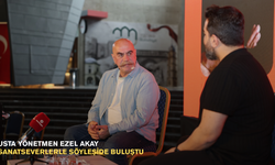 Usta yönetmen Ezel Akay sanatseverlerle söyleşide buluştu
