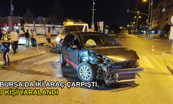 Bursa'da iki araç çarpıştı, 7 kişi yaralandı