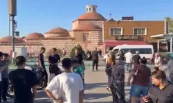 Bursa'da araca çarpmamak için manevra yapan 2 genç yaralandı