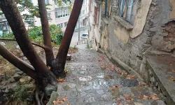 Tarihi Dokunun İçindeki İlginç Sokak