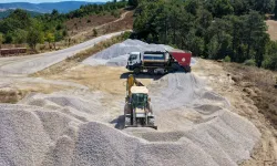 Bursa'da 12 mahallenin yolu yenilendi