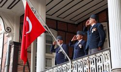 Bursa’da 11 Eylül Coşkusu Tarihi Belediye Binası’nda kutlandı
