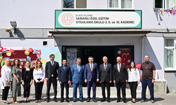 Özel öğrencilerin okul heyecanına Başkan Oktay Yılmaz eşlik etti