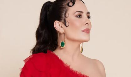 Demet Sağıroğlu: Aşktan bir fazla