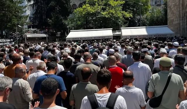 Bursa'da İsmail Haniye için gıyabi cenaze namazı kılındı