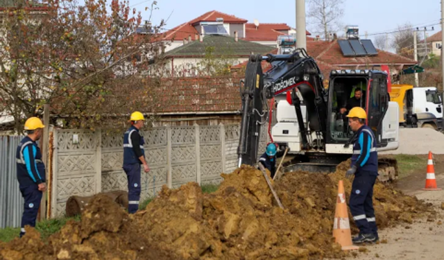 SASKİ, Bakırlı Mahallesi’nde tespit ettiği düşük basınçlı su iletimi için yenileme çalışmalarına başladı