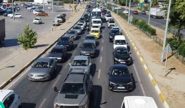 Trafikteki araçlar 'gri' rengi sevdi