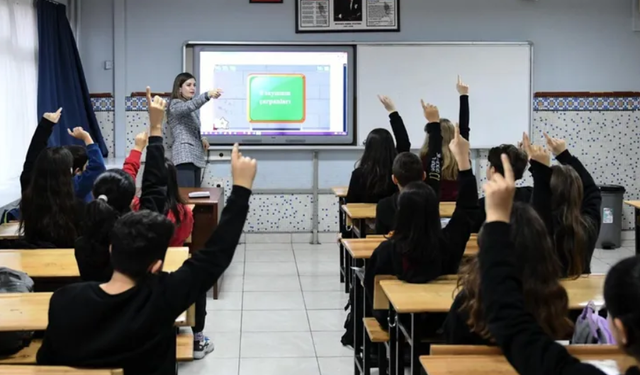 MEB, Atama ve Görevlendirmeleri Açıkladı