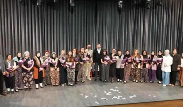 Gürsulu kadınlar sahne tozu yuttu