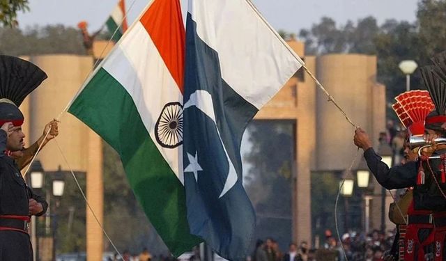 ‘Türkiye, Pakistan’a Silah Gönderdi’ İddialarına Yalanlama Geldi