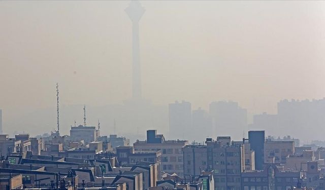 İran'ın bazı bölgelerinde uçuşlar yeniden açıldı