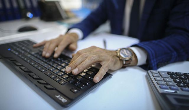 Kamu personeline gelecek yıl 4,9 trilyon lira ödeme yapılacak