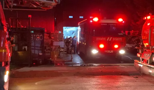 Bursa'da tekstil fabrikasında yangın çıktı