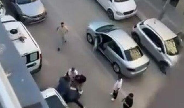 Bursa'da trafik kavgası! Sokak ringe döndü