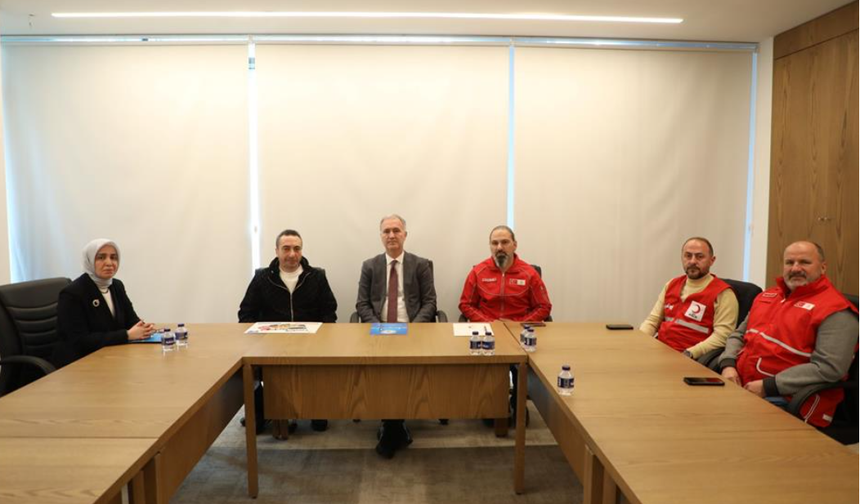 İnegöl Belediyesi’nden Gazze için sıcak yemek kampanyası