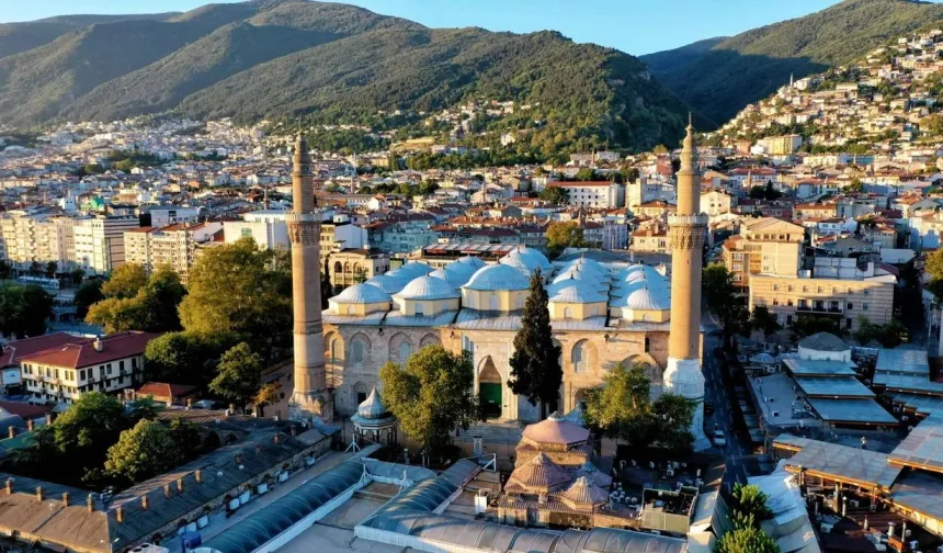 Bursa'da termometreler 32 dereceyi göseriyor