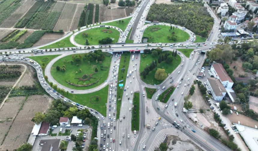 Bursa’da ilk ders günü başladı, trafik alarmı boşa çıktı! Acemler’de son durum