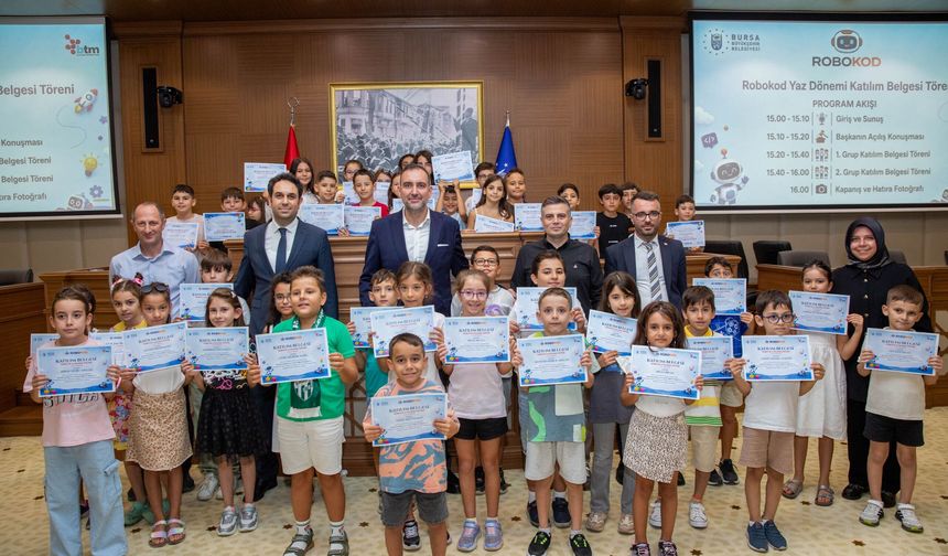 Bursa’da çocuklar geleceği kodladı