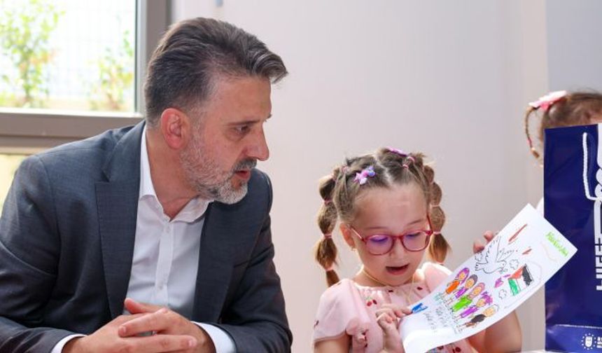 Başkan Vekili Biba, öğrencilerin ilk gün heyecanına ortak oldu