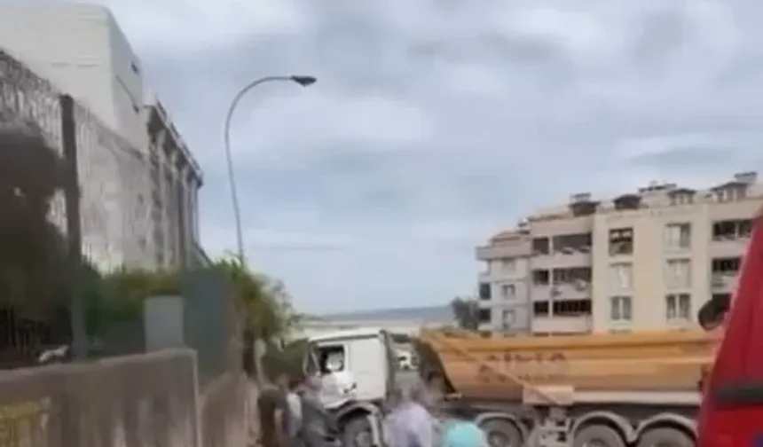 Bursa Kestel'de kamyonlar kafa kafaya geldi: 1 yaralı