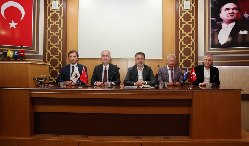 Bursa’da muhtarlar için yeni dönem! Şahin Biba duyurdu