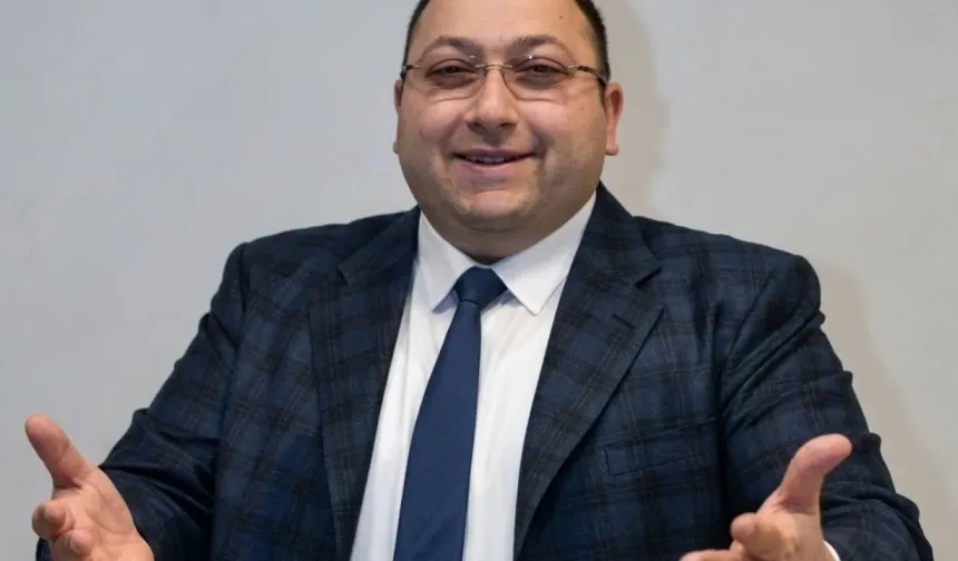 Üsküdar'da yeni Başkan Vekili AK Partili Gültekin oldu