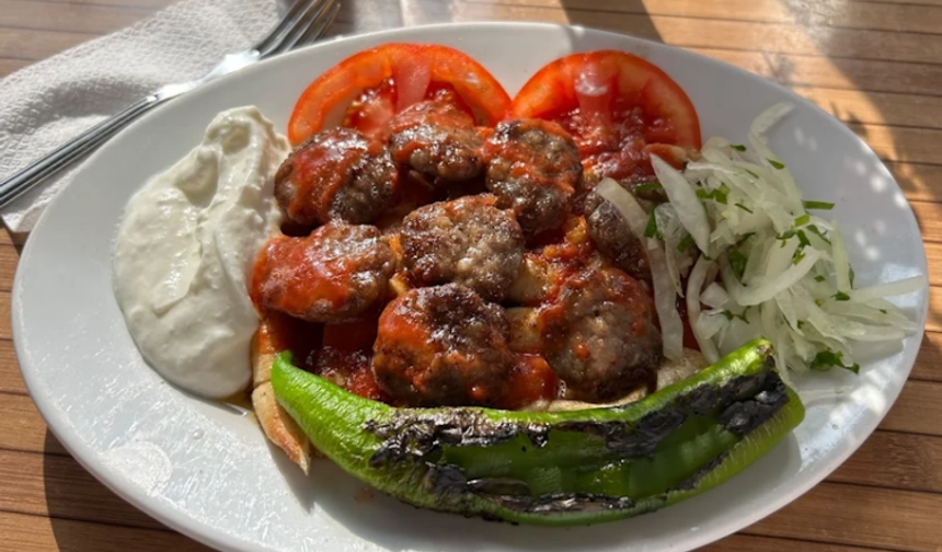 Bursa’da köftesi gündem olan işletme konuştu! “Biz üretmiyoruz”